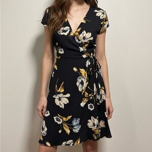 Aritzia Babaton Wallace Wrap Dress • Moody Shadow Floral • Size XS